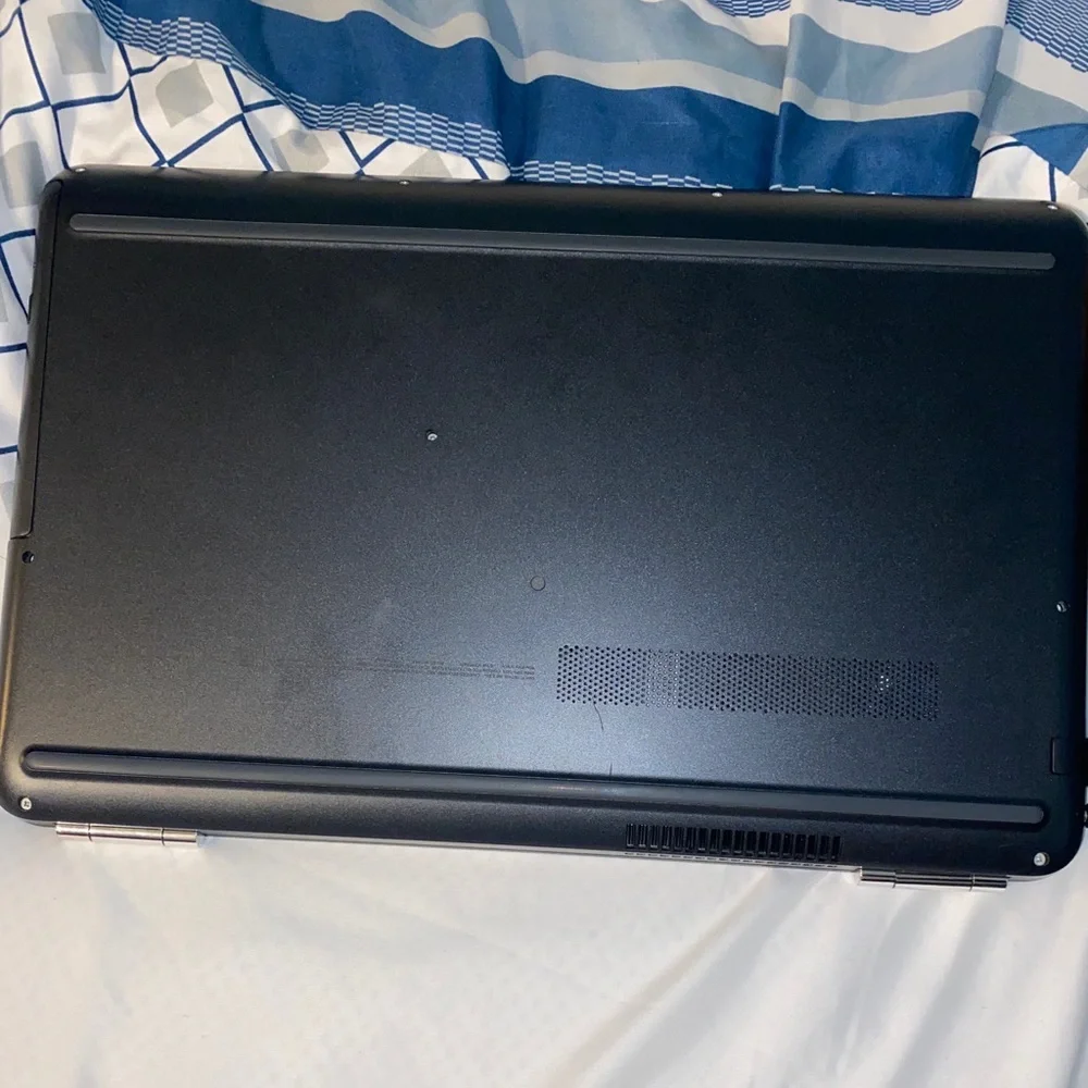 HP PAVILLION LAPTOP WITH TOUCH SCREEN 1TB memory Disc drive CD BURNER